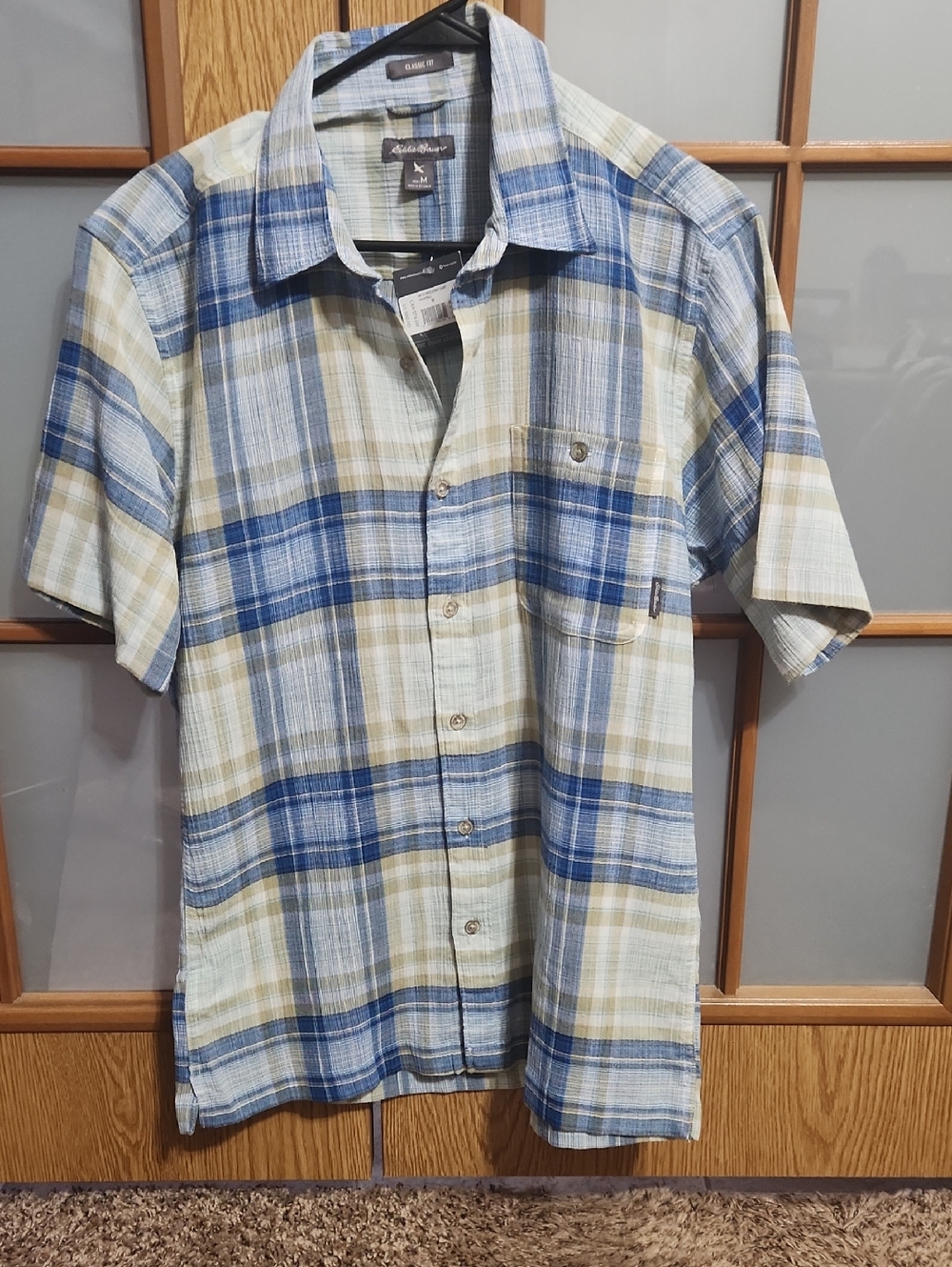 Eddie Bauer Classic Fit Blue And Tan Plaid Short Sleeve Button Up Mens Shirt
